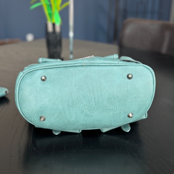 American Bling by Montana West Handbag and Wallet Set NWT - Picture 5 of 7